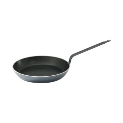 hliníková pánev / teflon průměr 20 cm